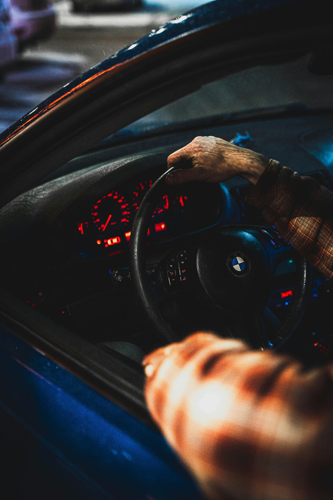 Traveling at Night: Safe Airport Transfers in Puerto Vallarta