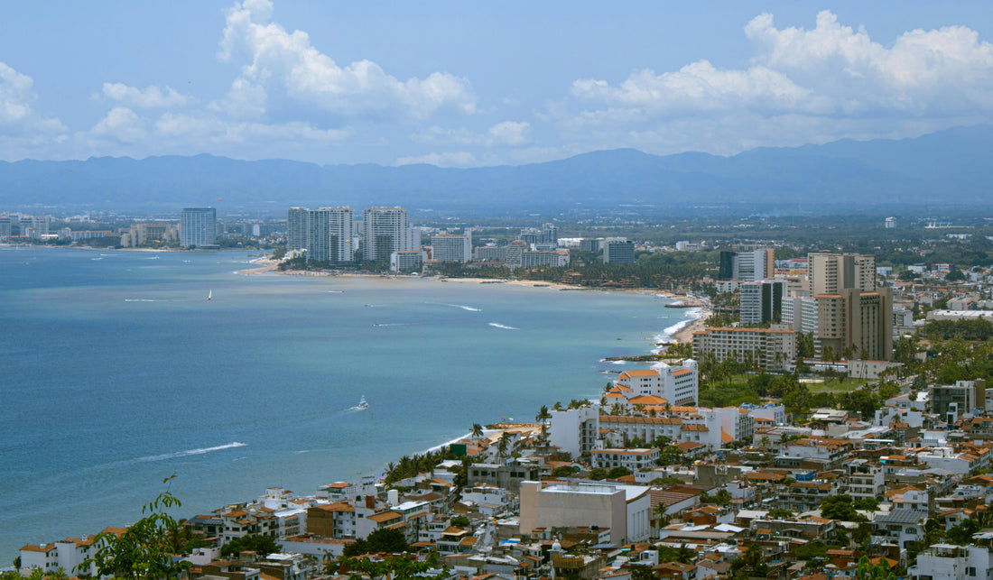 How Do I Get from Puerto Vallarta Airport to Crown Paradise Club?