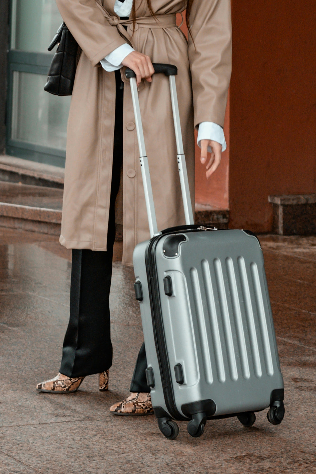 Disembark & Follow 'Baggage Claim' Signs at Puerto Vallarta Airport: A Smooth Arrival Guide